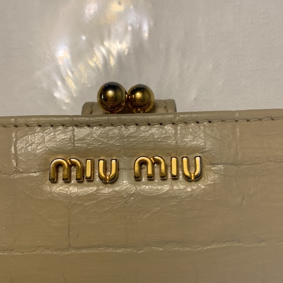 MiuMiu wallet - Picture 6 of 8